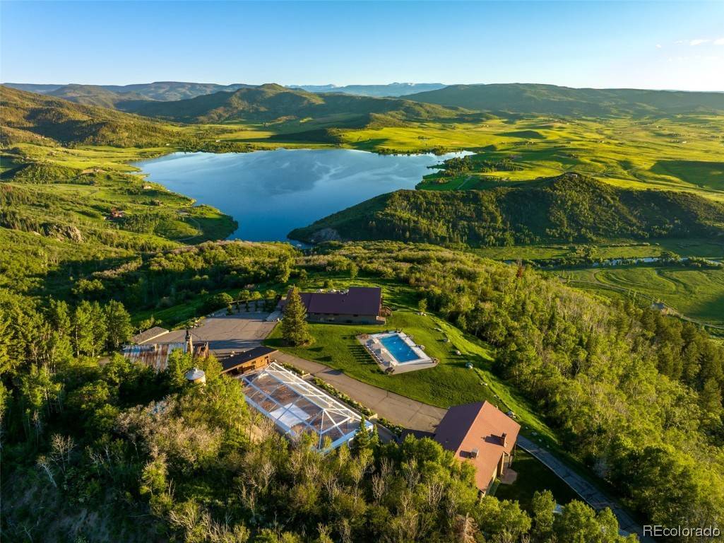 Bella Vista Estate is perched above Steamboat Springs with views that span from the Flat Top Mountains all the way across the glorious Yampa Valley.