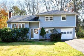 Welcome to this gorgeous split level house with an updated kitchen and bathrooms.