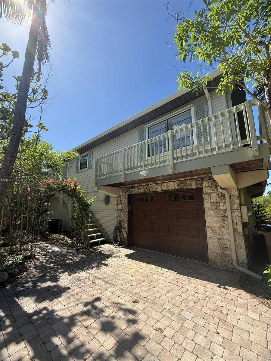 Beautiful canal front stilt home for sale in Key Largo !