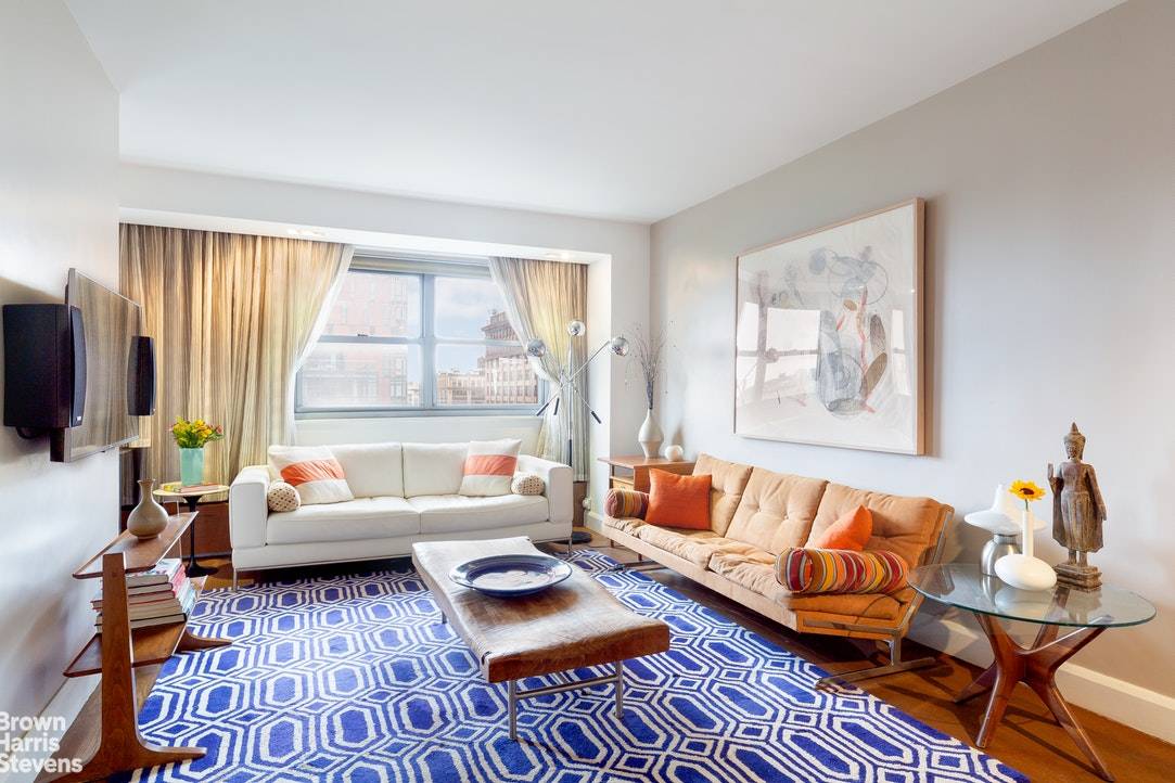 Welcome home to this beautifully renovated one bedroom in the Concord Village located at the intersection of DUMBO, Brooklyn Heights, and Downtown Brooklyn.
