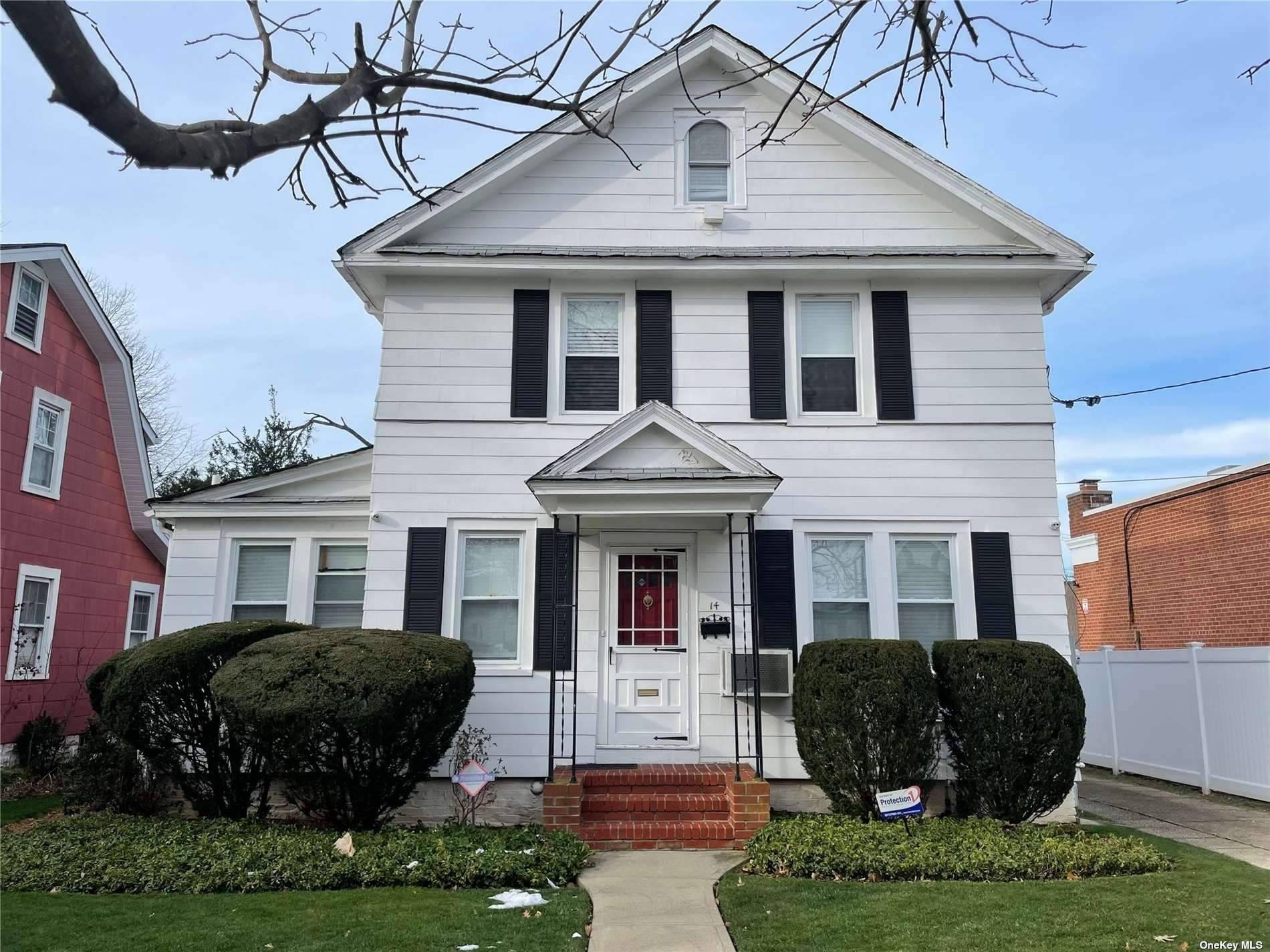 Beautiful colonial single family in the village of Hempstead featuring three bedrooms, two full bathrooms, large living room, formal dining room, eat in kitchen, door to backyard deck, finished basement, ...