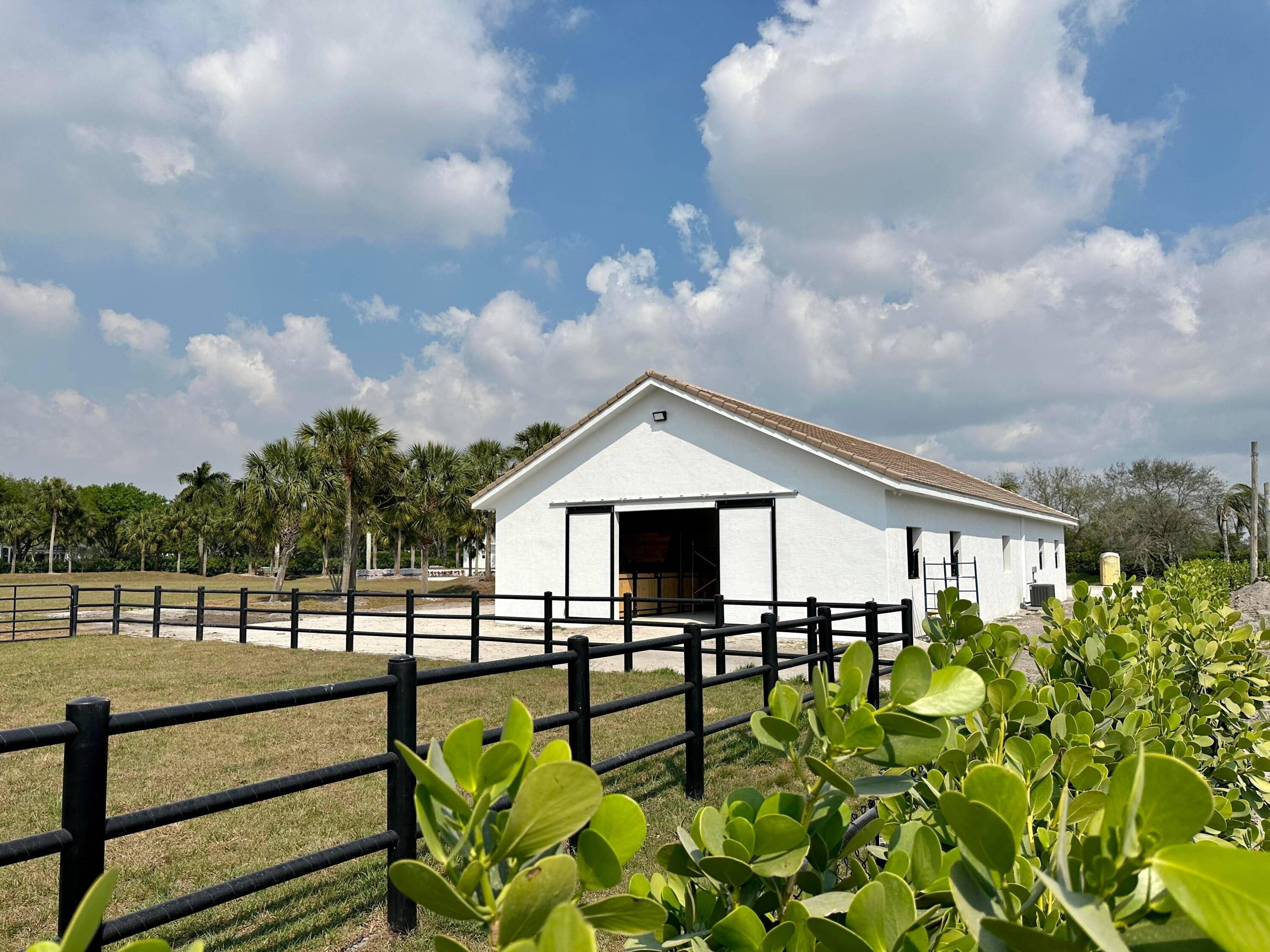 Southfields Paradise ! Also available to lease beginning 10 1 24 for the 6 month 24 25 season 16 stalls, 8 in new barn 8 in tent, 2 renovated furnished ...