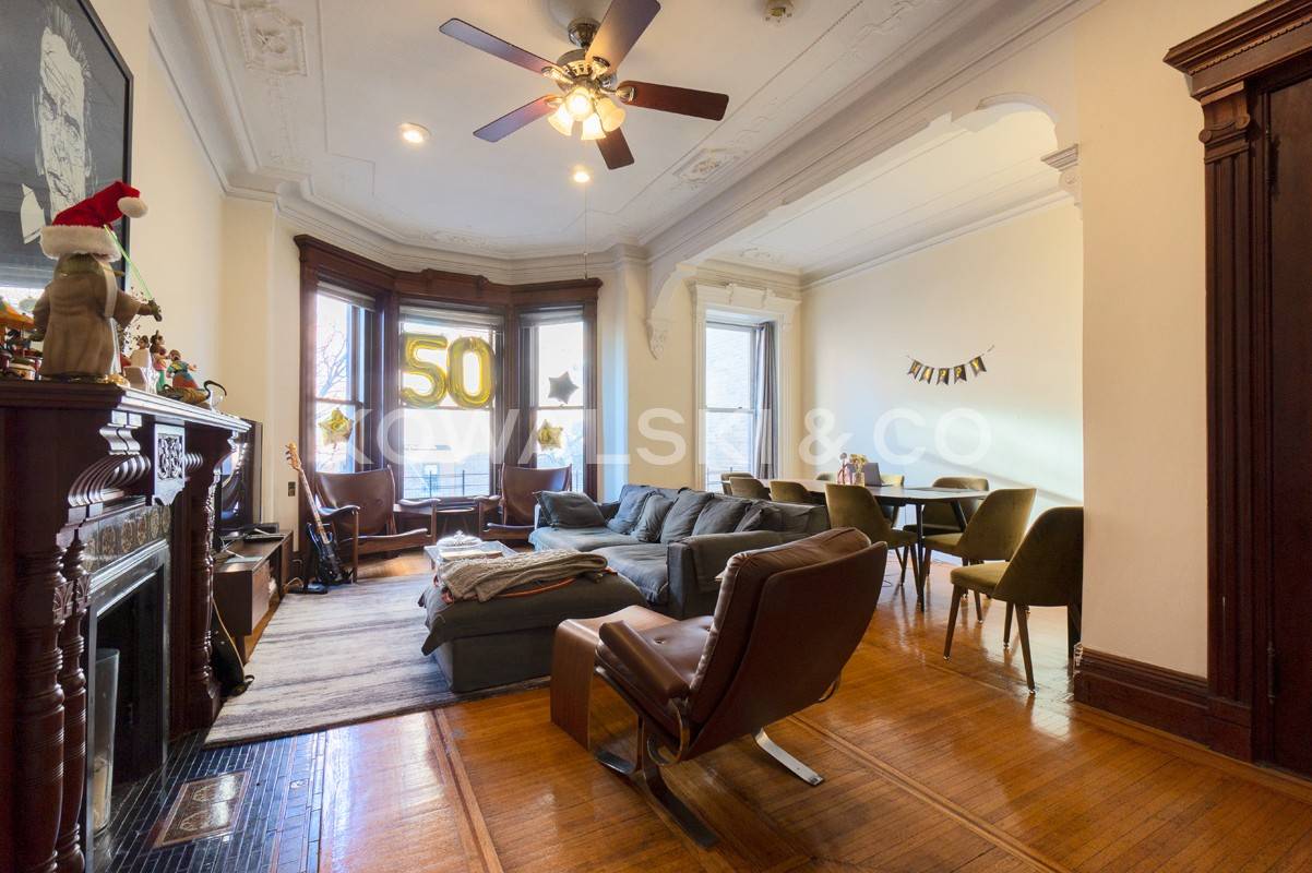 STUNNING DUPLEX IN PRIME PARK SLOPE Welcome home !