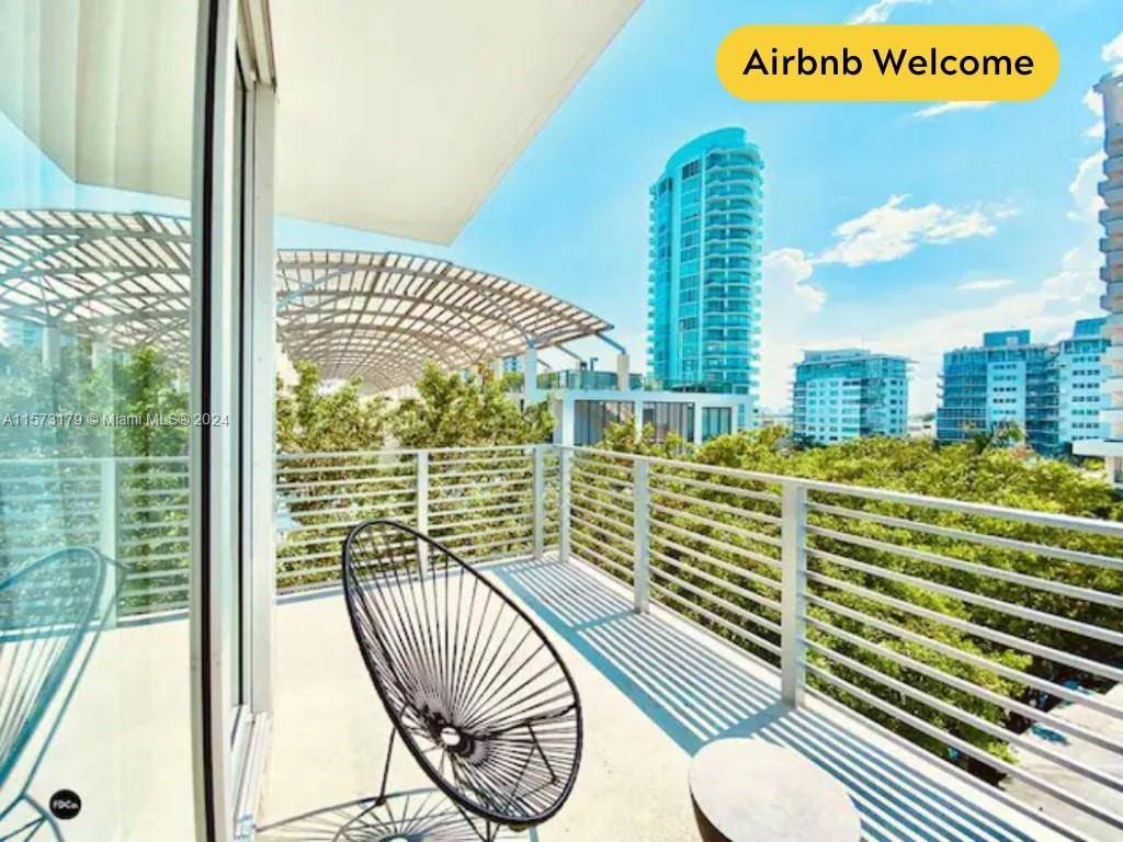 Airbnb ready beachside modern Penthouse w Panoramic Views of Ocean Intercoastal.