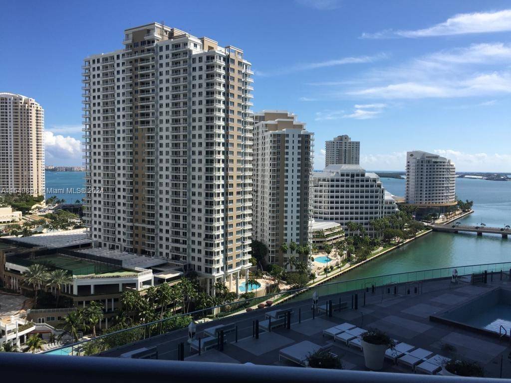 Stunning 2 bedroom, 2 bathroom Den apartment, situated on the 17th floor of the prestigious ICON BRICKELL Tower I.