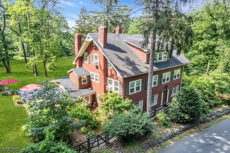 2041 Raritan Rd Scotch Plains