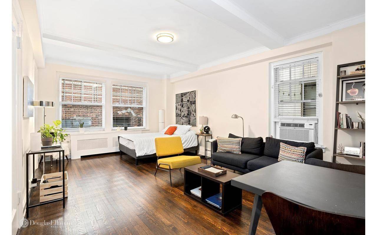 Classic prewar studio in Lenox Hill available for a short or long term lease.