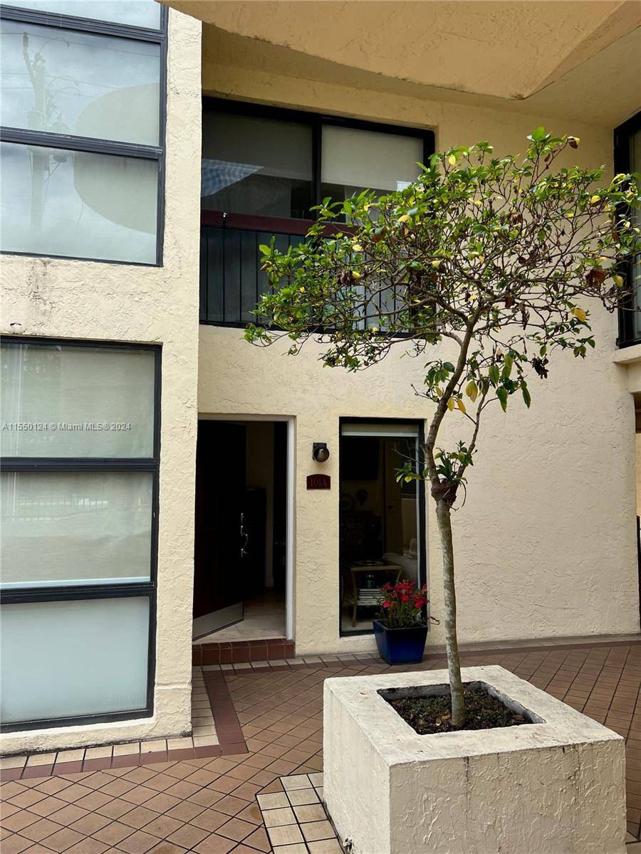 BEAUTIFUL AND SPACIOUS TOWN HOME 3BD 2BA UNIT AT BRICKELL FOREST, A SECURE PRIVATE AND GATED COMPLEX WITH ONLY 64 UNITS THAT FEELS LIKE A SINGLE FAMILY HOME IN THE ...