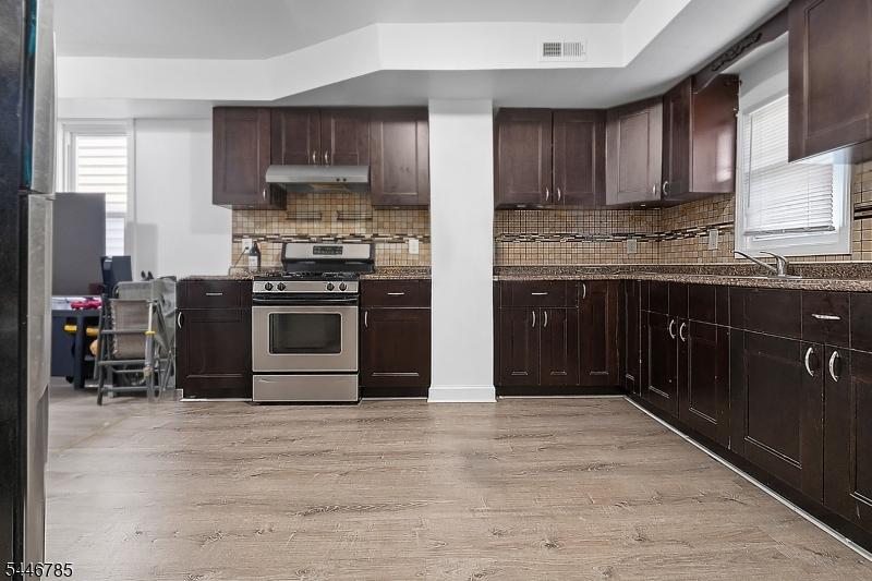2L- Kitchen