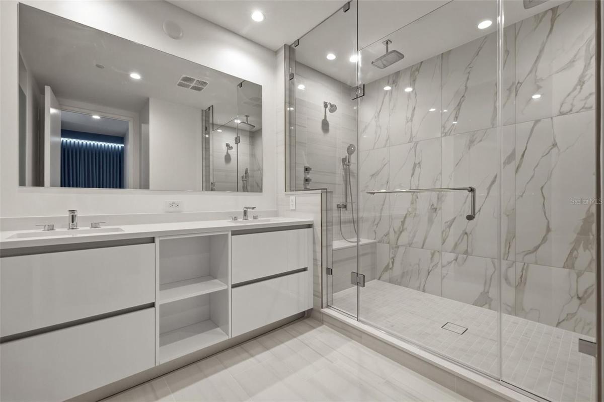 Primary bath