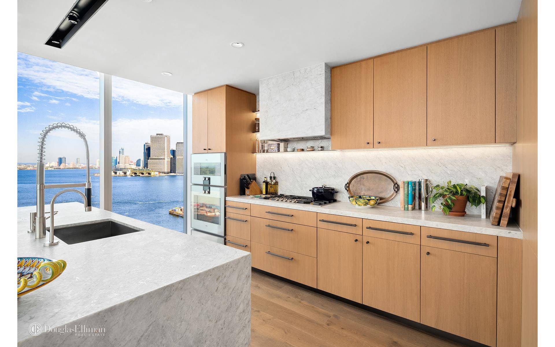 One of a kind rental in Brooklyn's record setting and unparalleled Quay Tower.