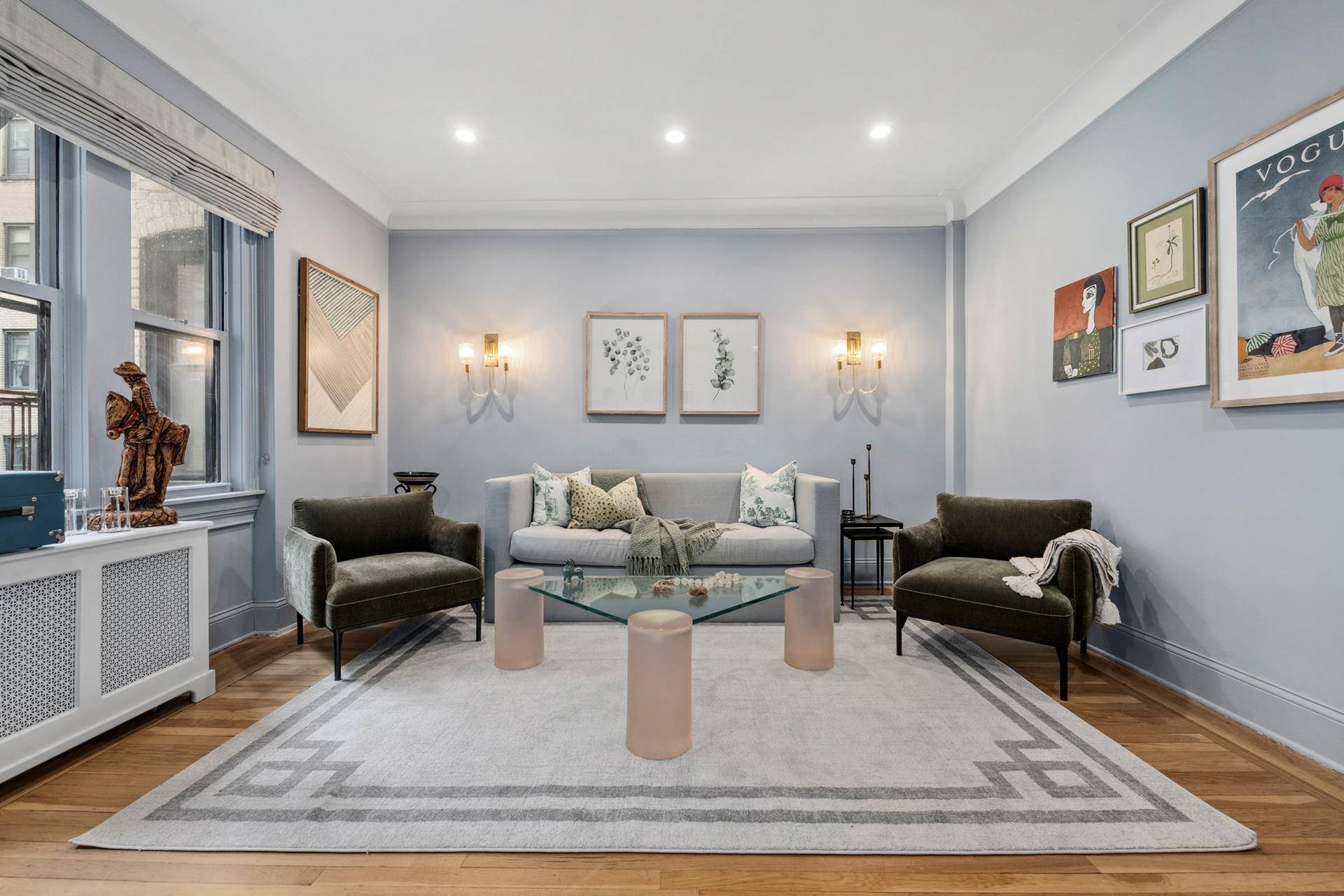 Residence 3A is a bright and beautifully renovated one bedroom, one bathroom apartment and is located on a picturesque, tree lined block in the heart of Historic North Park Slope.