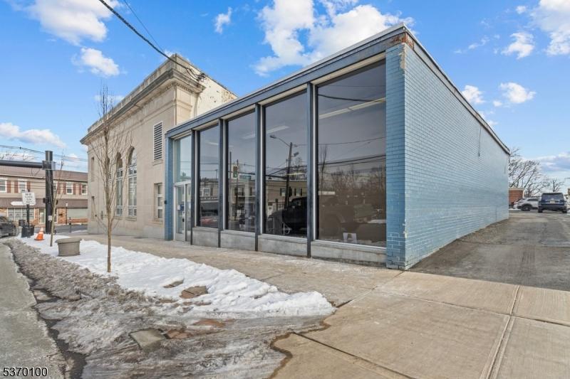 BLUE BUILDING ADDITION