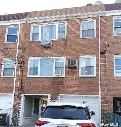 GREAT INVESTMENT OPPURTUNITY CENTRALLY LOCATED IN QUEENS ON HILLSIDE AVE.