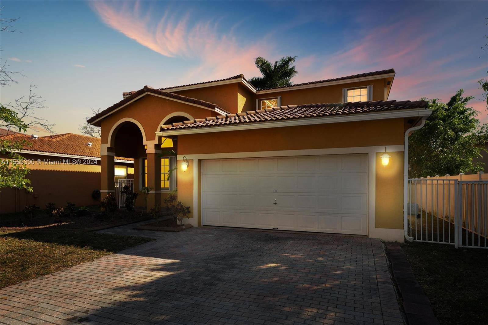 4 bedroom, 3 bathroom home located in the highly sought after Vizcaya community in Miramar.