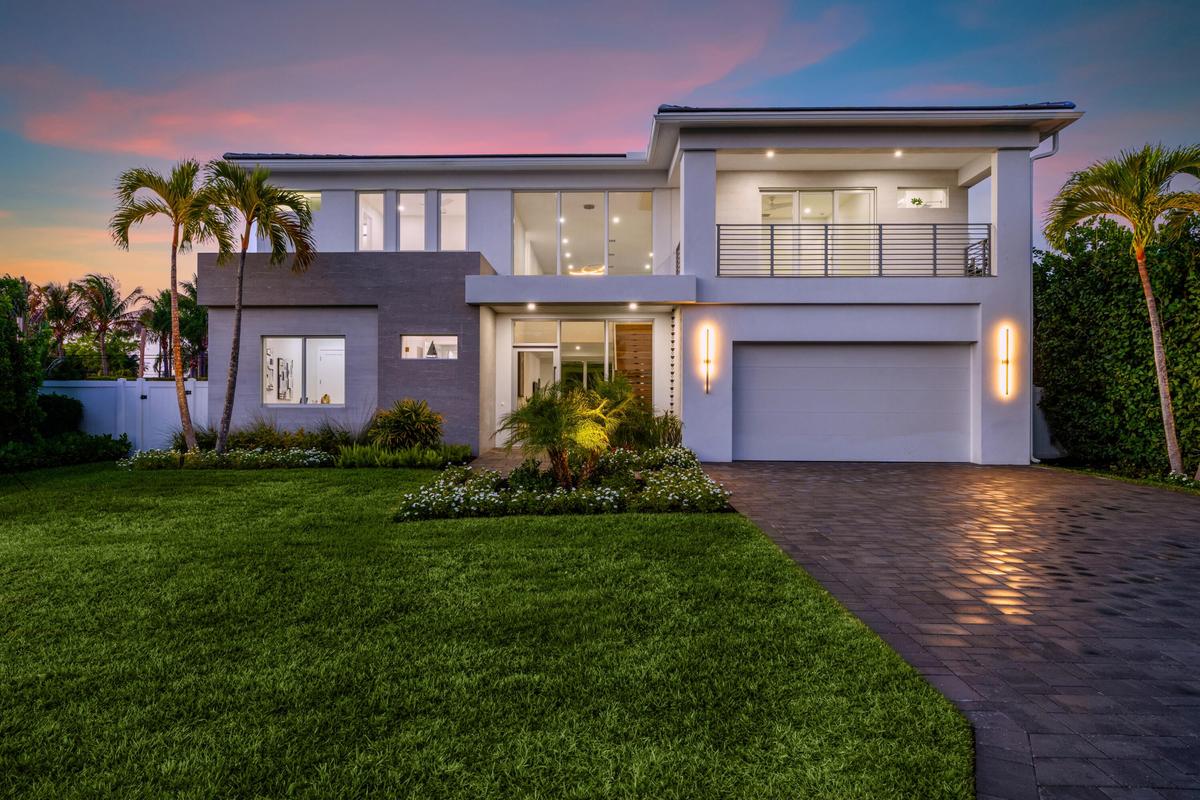 mls_FRONT_STRAIGHT_SUNSET_DT_RT