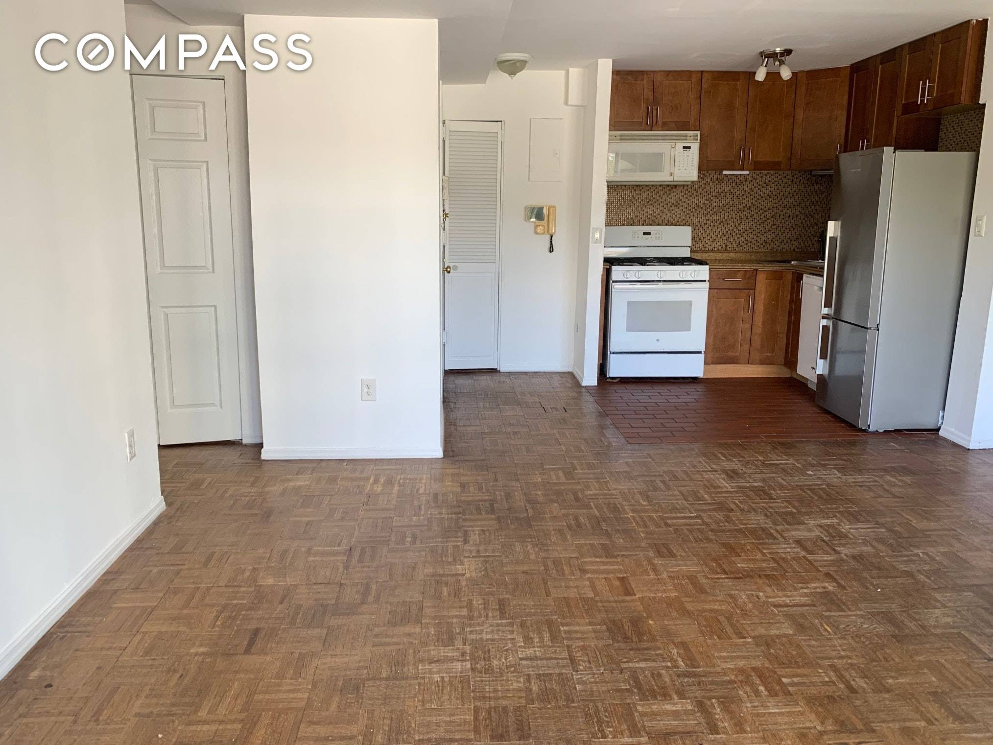 NETHERLAND TERRACE is a meticulously maintained 2 bedroom 2 bathroom condominium located one block off Johnson Avenue in the Spuyten Duyvil Riverdale section of the Bronx just one block west ...