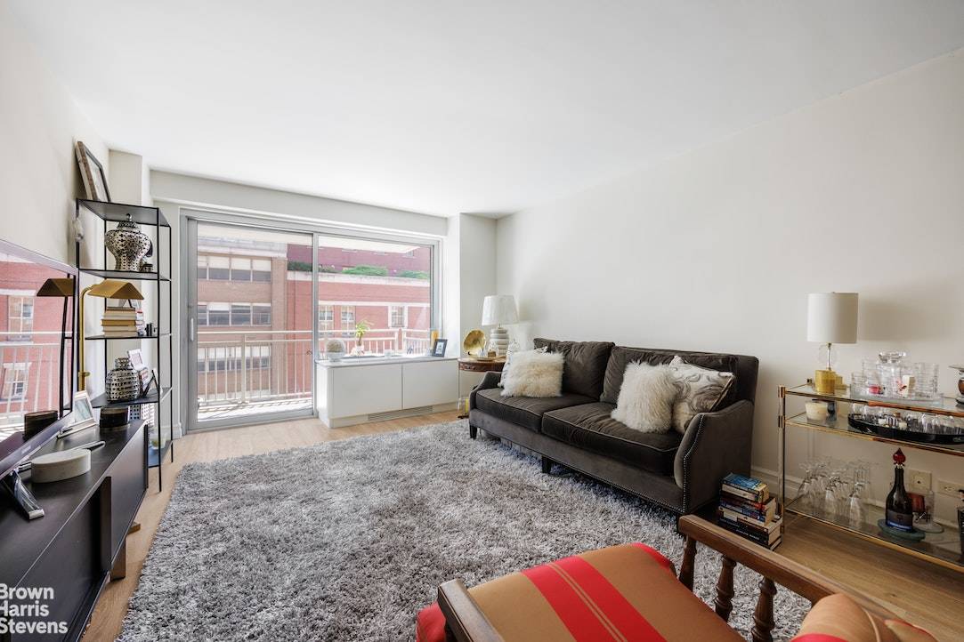 This perfectly renovated 1 bedroom home is sure to appeal to the most discerning buyer.