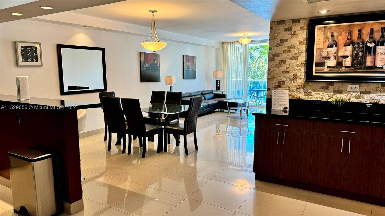 Completely remodel and with beautiful furniture included, Ideally situated between the Atlantic and the Intracoastal right across from 2.