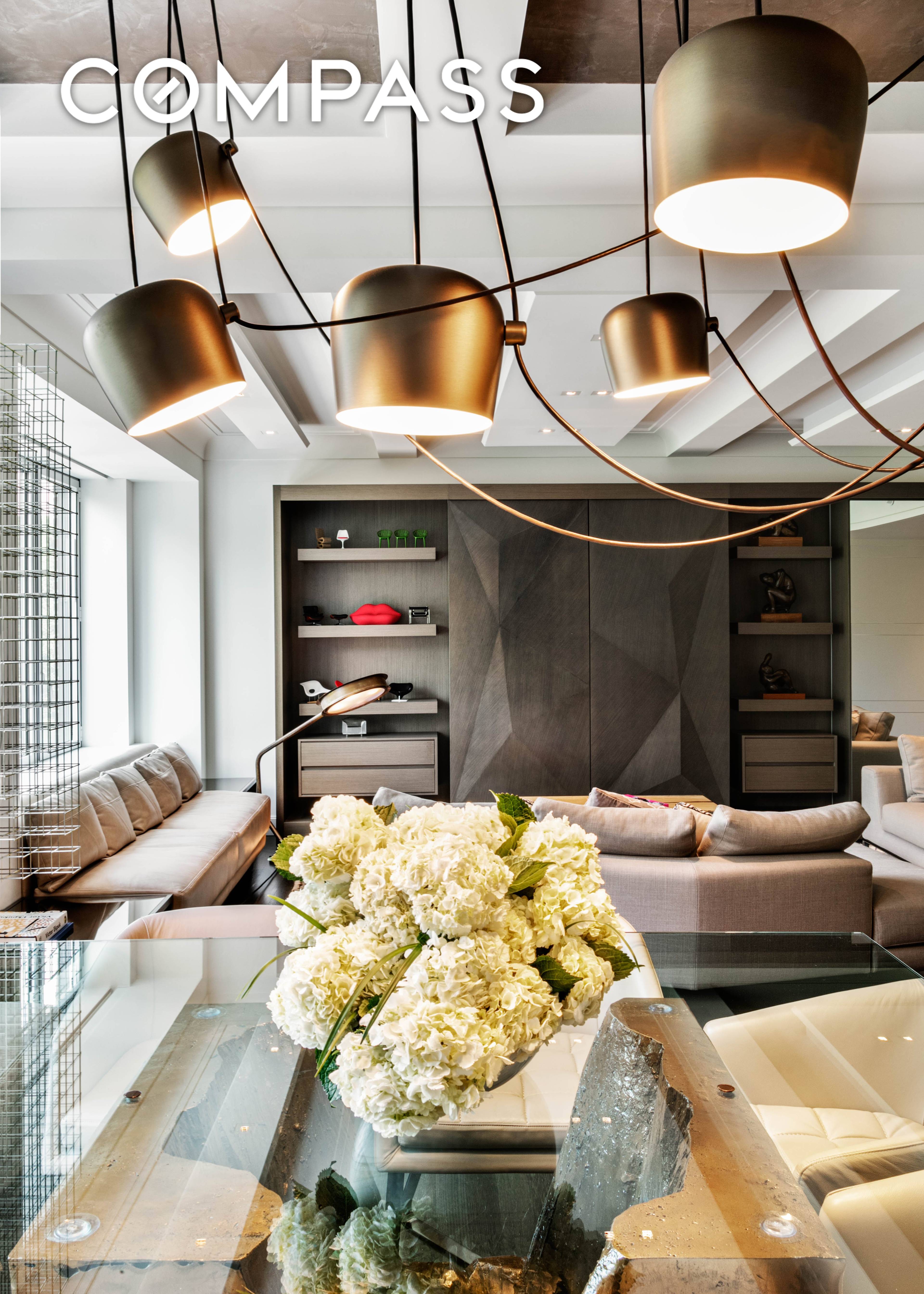1212 Fifth Avenue is the meticulously and comprehensively renovated prewar condominium sponsored by Durst Fetner Residential with interiors by the acclaimed firm of S.