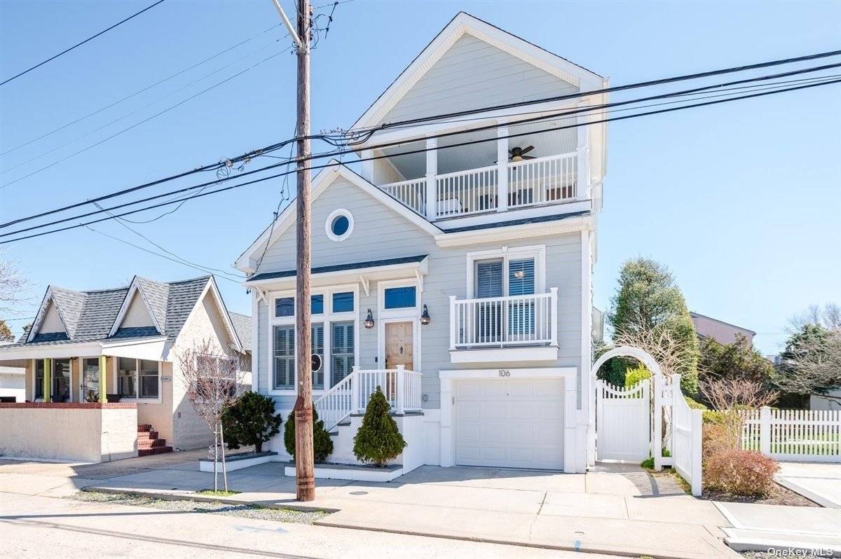 Exquisite And Rare On The Ocean Beach Block In Point Lookout !