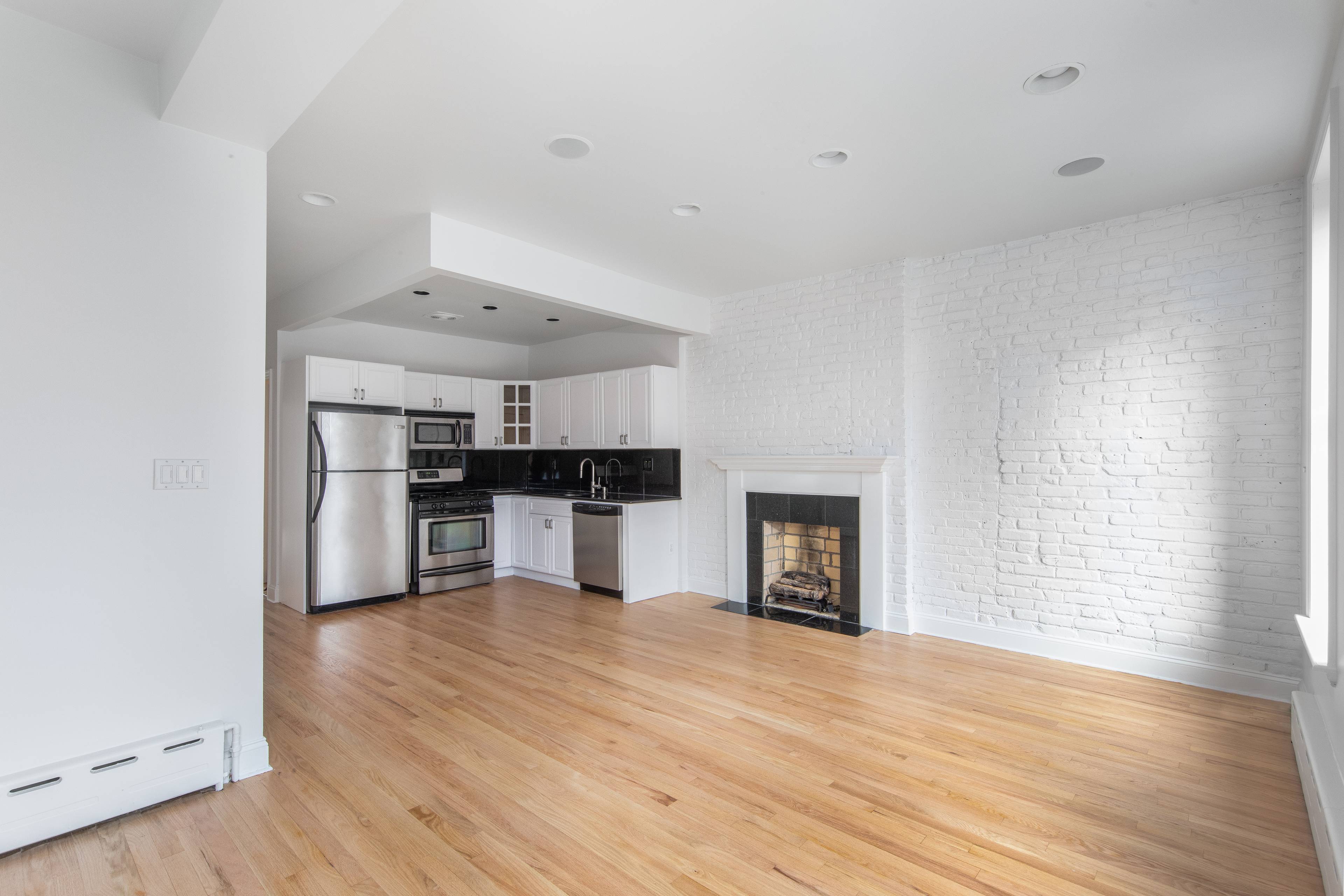 Don't miss this rare opportunity to own a floor through unit in a historically zoned Brownstone, located on one of the most premier blocks in Stuyvesant Heights.