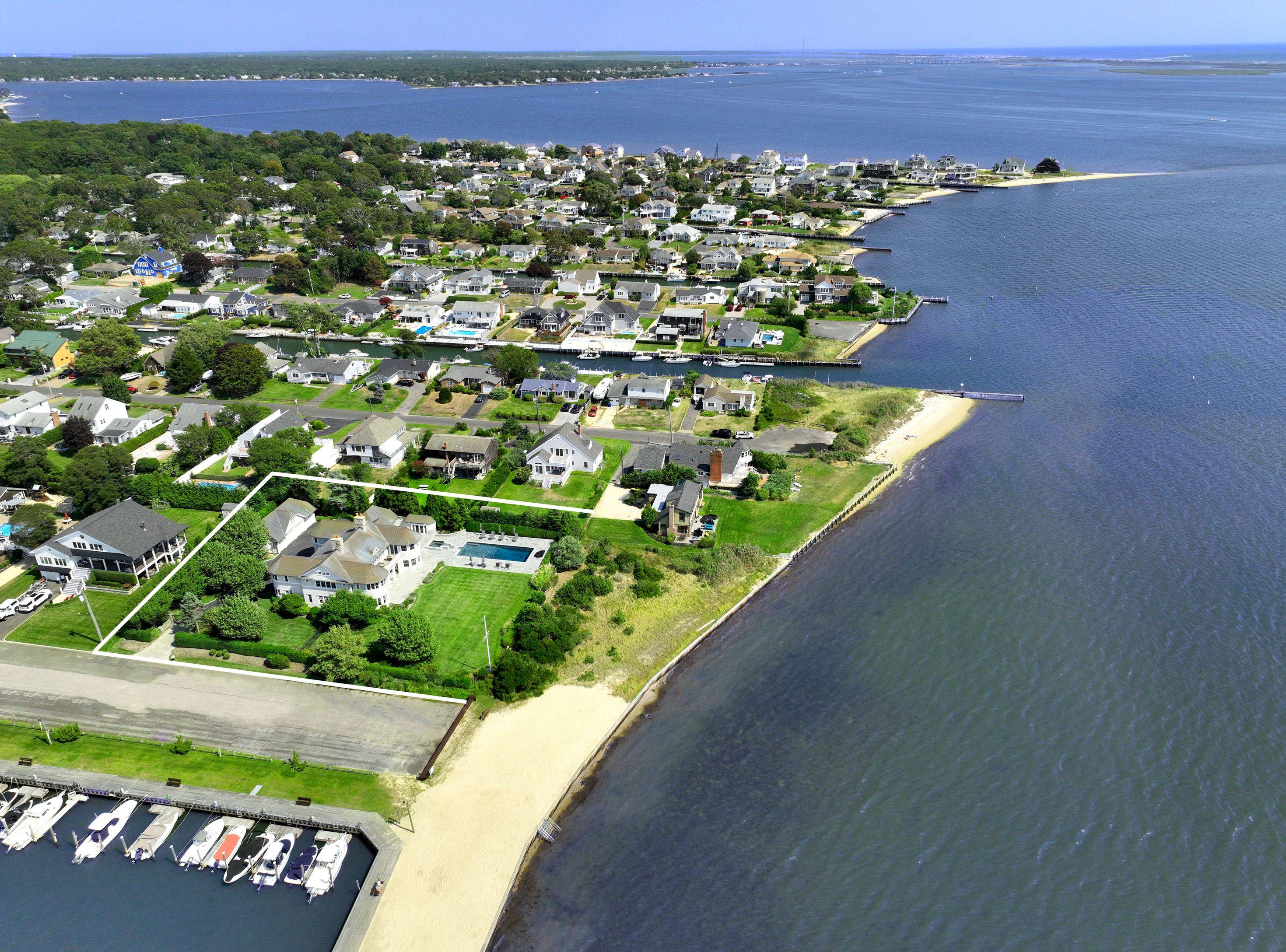 Newly designed Hamptons Designer Bayfront Residence 
