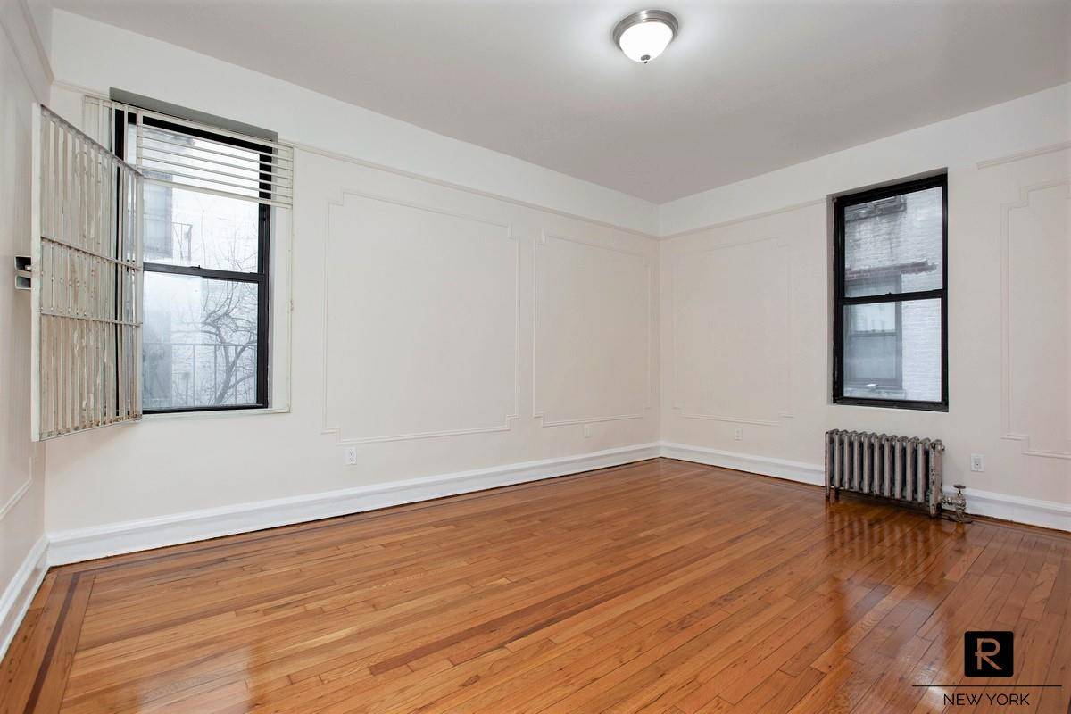 This elegant apartment has a renovated king sized one bedroom with 2 windows and tons of light, refinished new hardwood floors, 10 feet ceilings, new copper wiring, the kitchen has ...