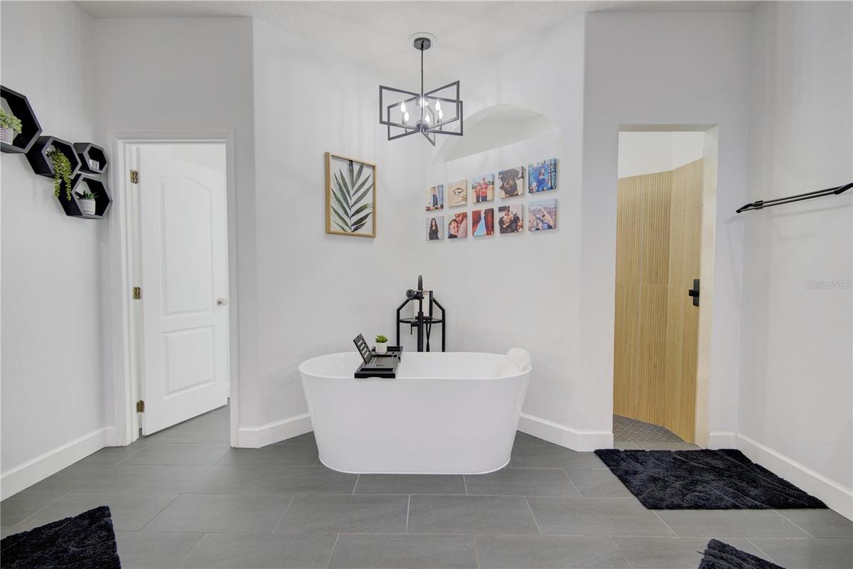 Primary Suite Bath