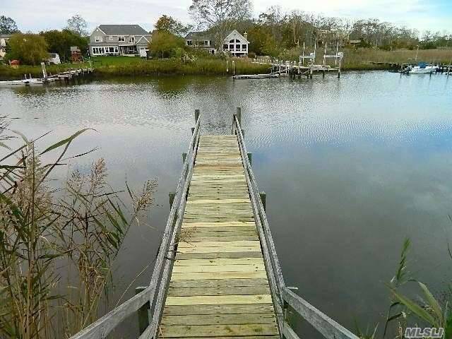 Lovely amp ; Quaint Waterfront Beachy Ranch with Cat Walk amp ; Allowed 8 x 20 Floating Dock Just Bring Your Boat !
