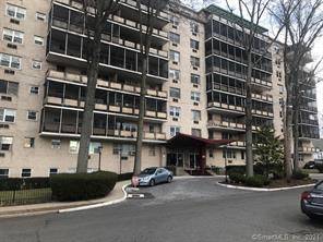 Conveniently located and well maintained high rise unit near Fairfield line.