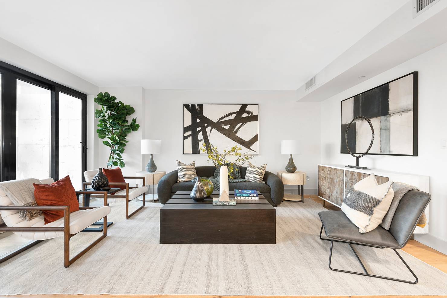 Welcome to 169 Eagle Street a beautifully appointed new boutique condominium in prime Greenpoint, Brooklyn.