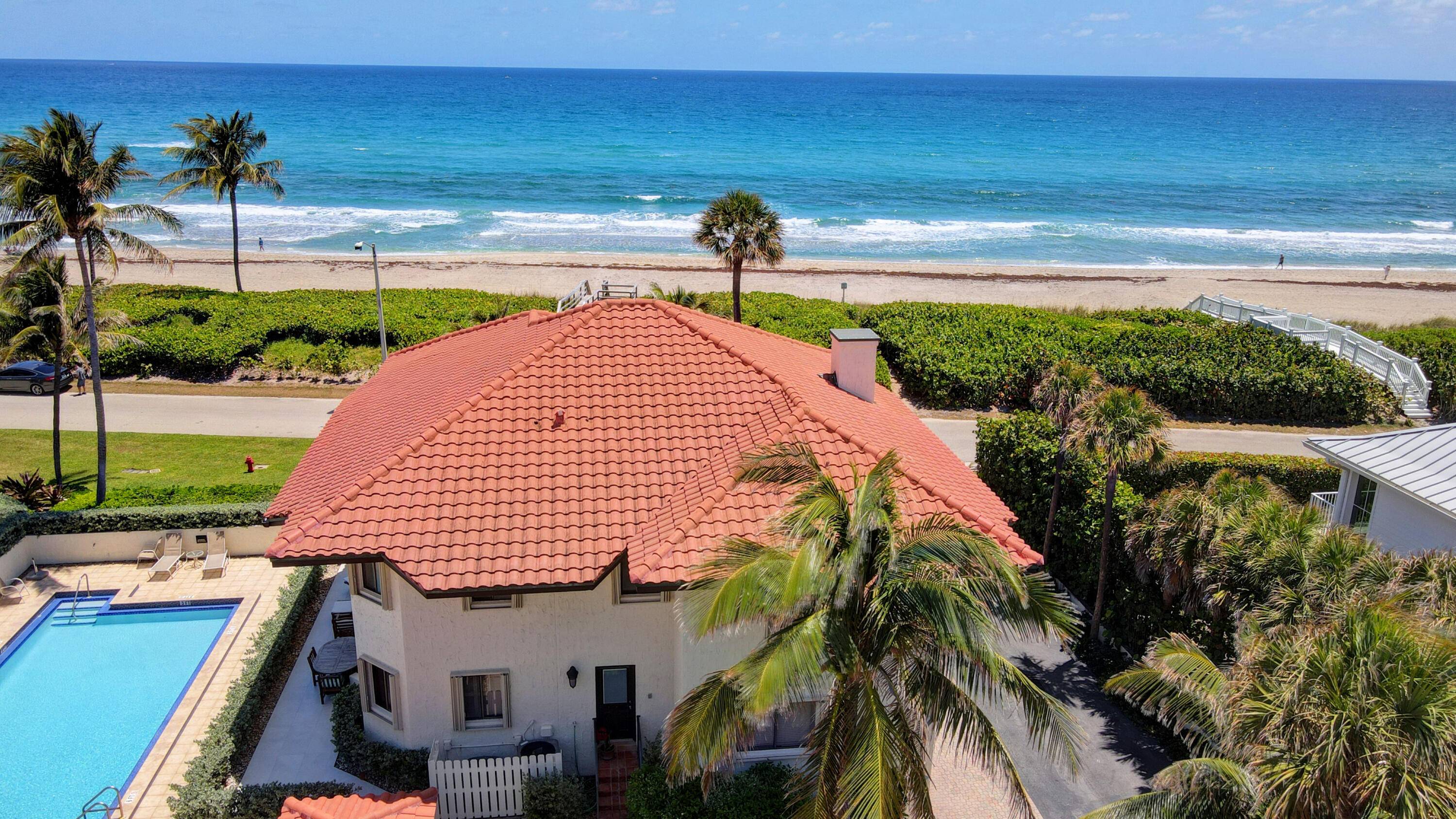 Great opportunity to rent in Diamond Beach community, a boutique enclave with its private beach, on a quiet and pedestrian friendly Old Ocean Blvd in Ocean Ridge.