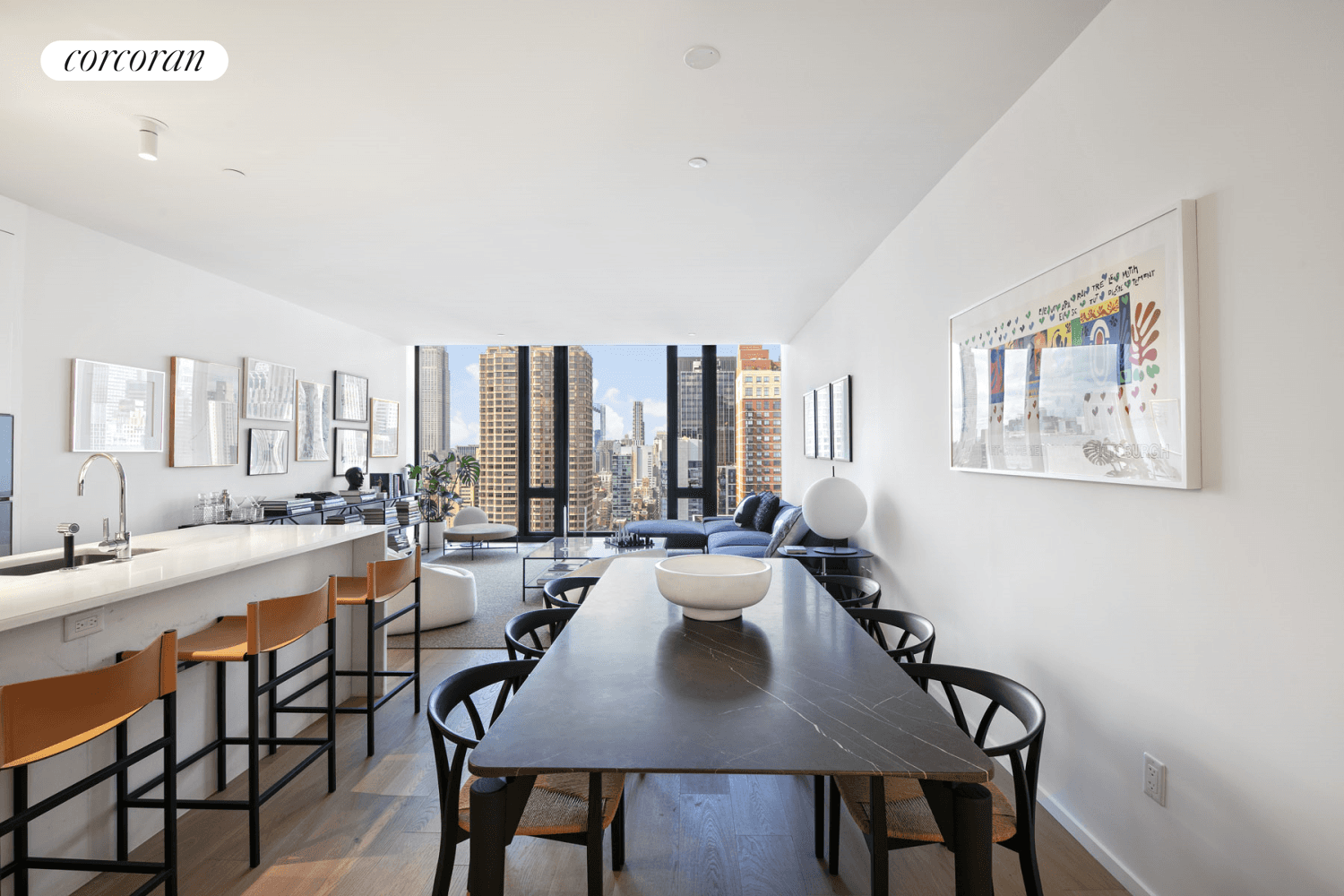 Residence 39F at One United Nations Park is a 1, 640sf two bedroom, two bathroom plus powder room, boasting Manhattan skyline views including the Empire State and Chrysler buildings.