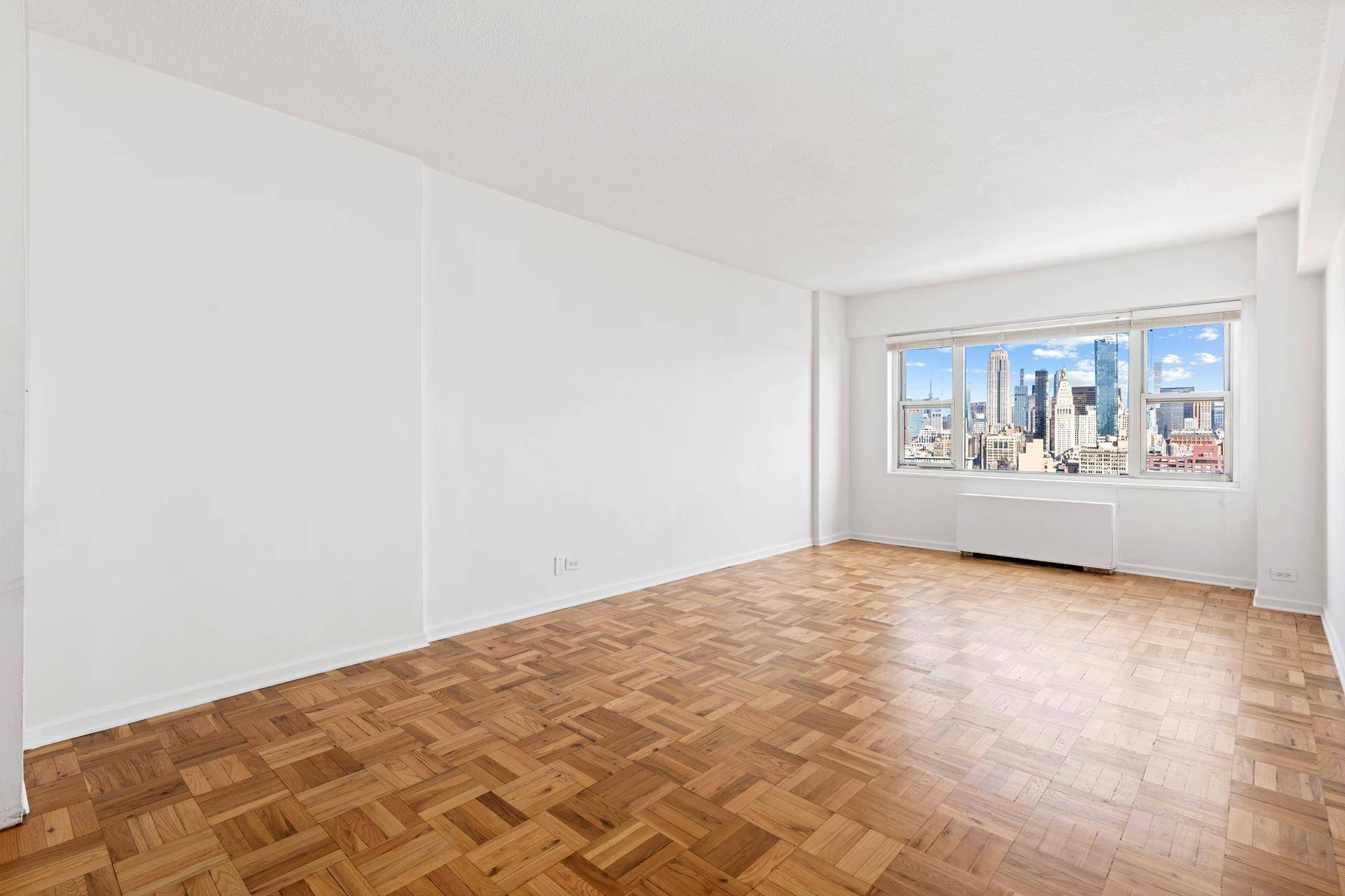 Spectacular open city skyline views, from all rooms of this high rise 31st floor 2 bedroom 2 bath home.