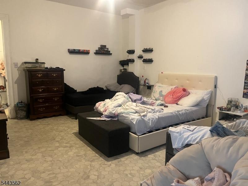 Unit 2 livingroom b