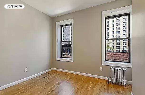 Beautifully Renovated True 3 bed on a great UES block w WASHER DRYER in unit.