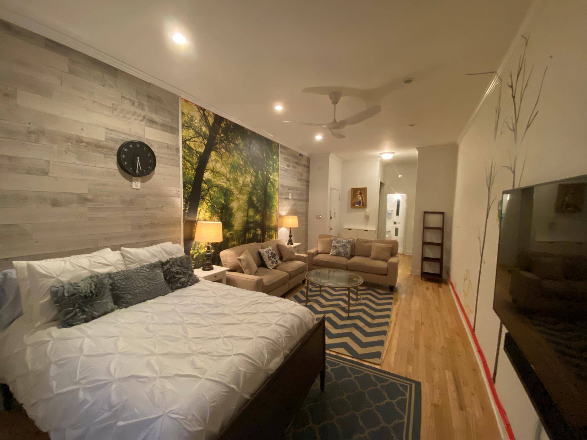 Back on the Market. Take advantage of the amazing private outdoor space 250 sf at this charming Upper East Side, pin drop quiet Studio in time for late Summer Fall ...