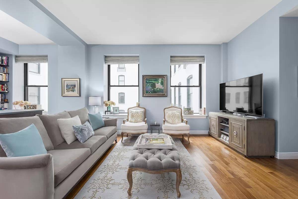 Spacious one bedroom on Madison Square Park at the highly coveted Grand Madison.