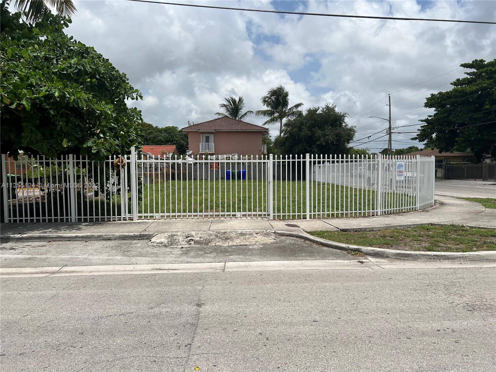 Vacant lot opportunity in Allapattah two blcks N of the Rubell Museum and LEKU restaurant with much more to come.