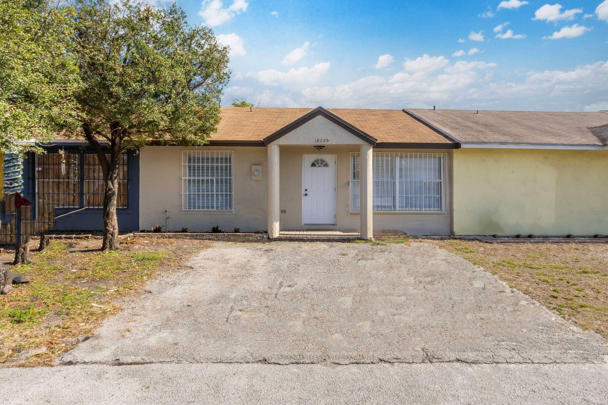 This remodeled 3 Bed 2 Bath Townhome is located in the heart of Miami Gardens.