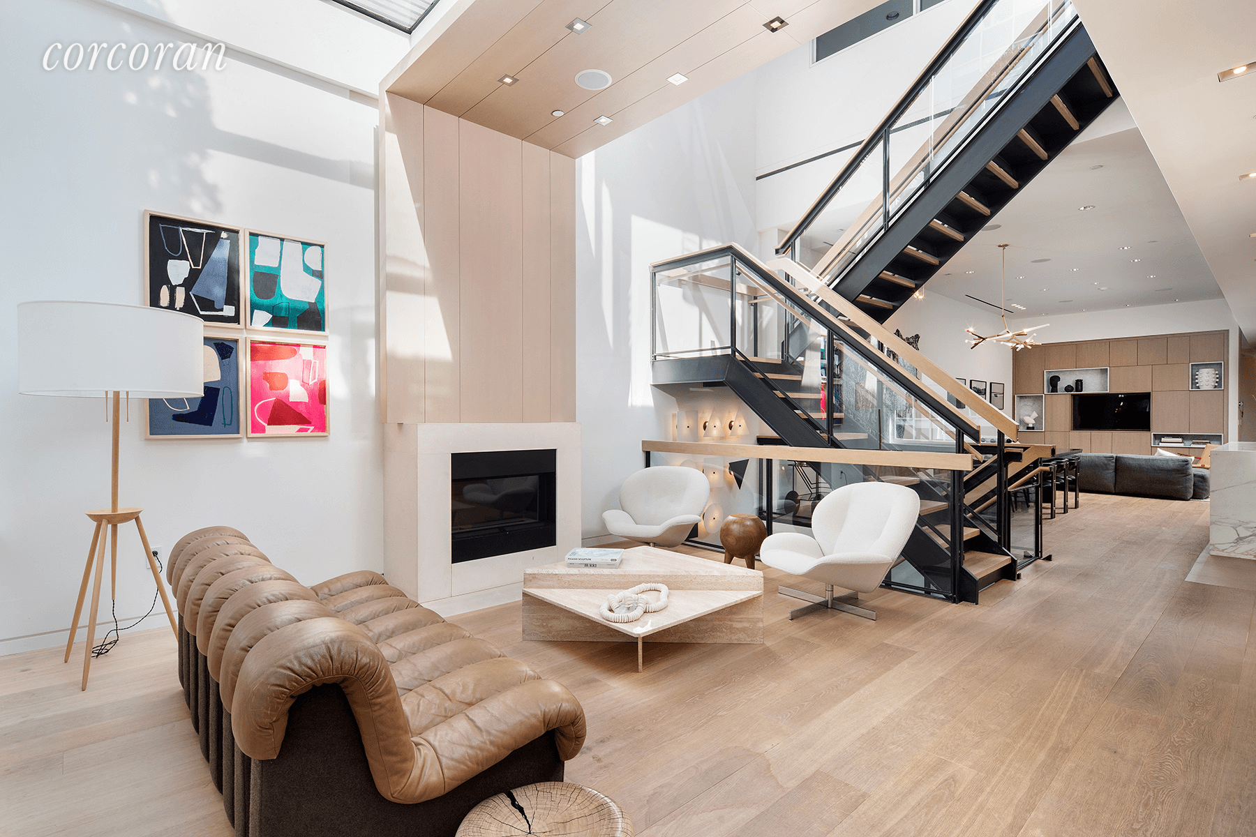 Unprecedented contemporary style and spectacular indoor outdoor living are the hallmarks of this exceptional, five bedroom, four bathroom penthouse triplex in the heart of Tribeca.