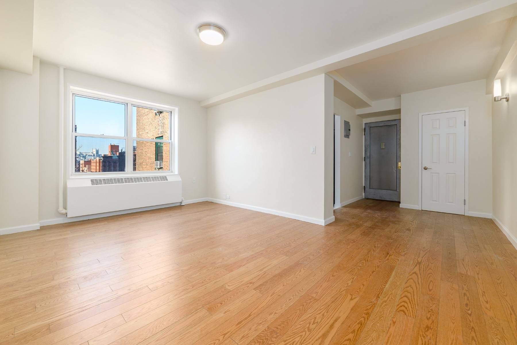 NO FEE. Newly Renovated and spacious, sunny apartment with beautiful views !
