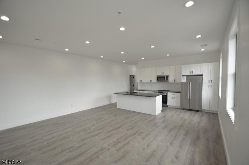 Kitchen/Living Room