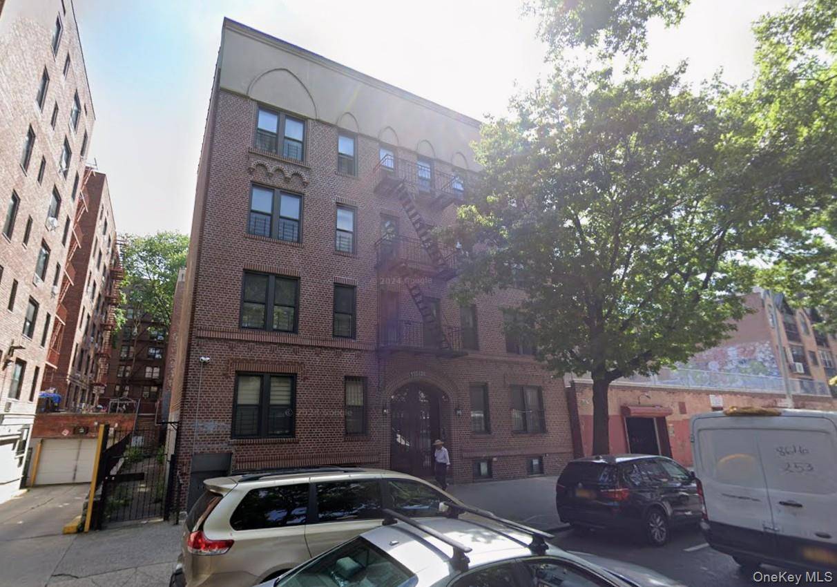 New Renovated Vacant Condo.