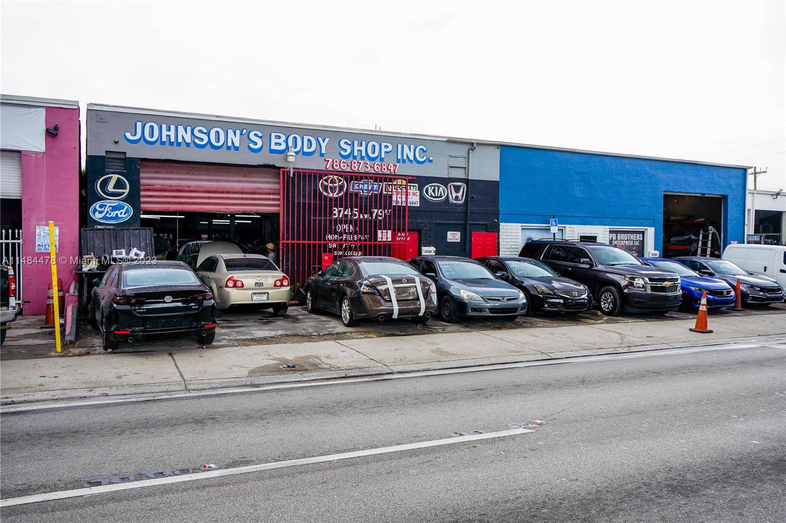 Rare opportunity in Hialeah's thriving 79th Street industrial corridor 7, 505 SF small bay warehouse facility ready for owner user or investment.