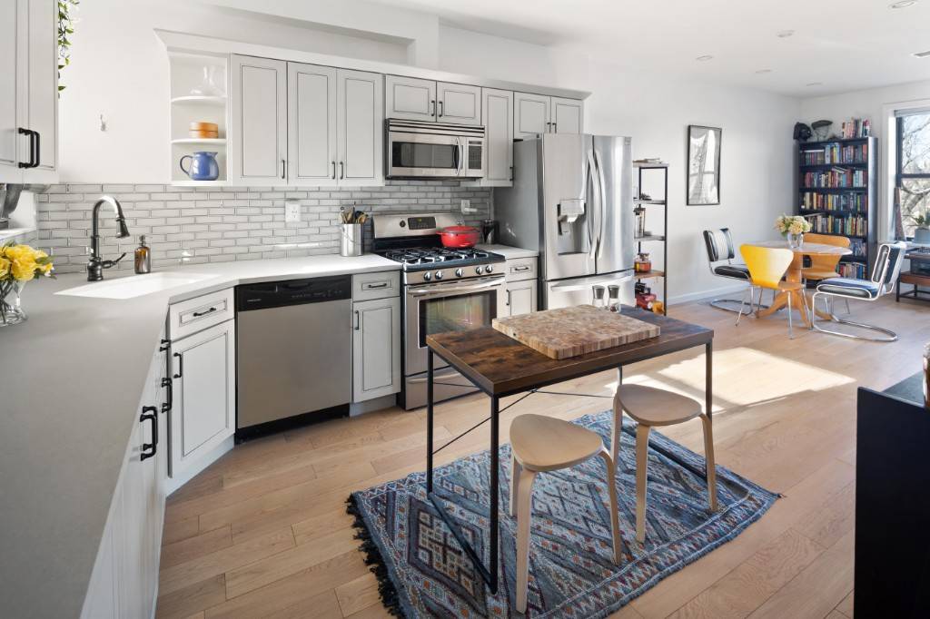 Crown Heights unicorn ! Gracious, sun filled and thoughtfully renovated prewar condo has it all two real bedrooms and baths, central air, vented laundry, and deeded storage unit.