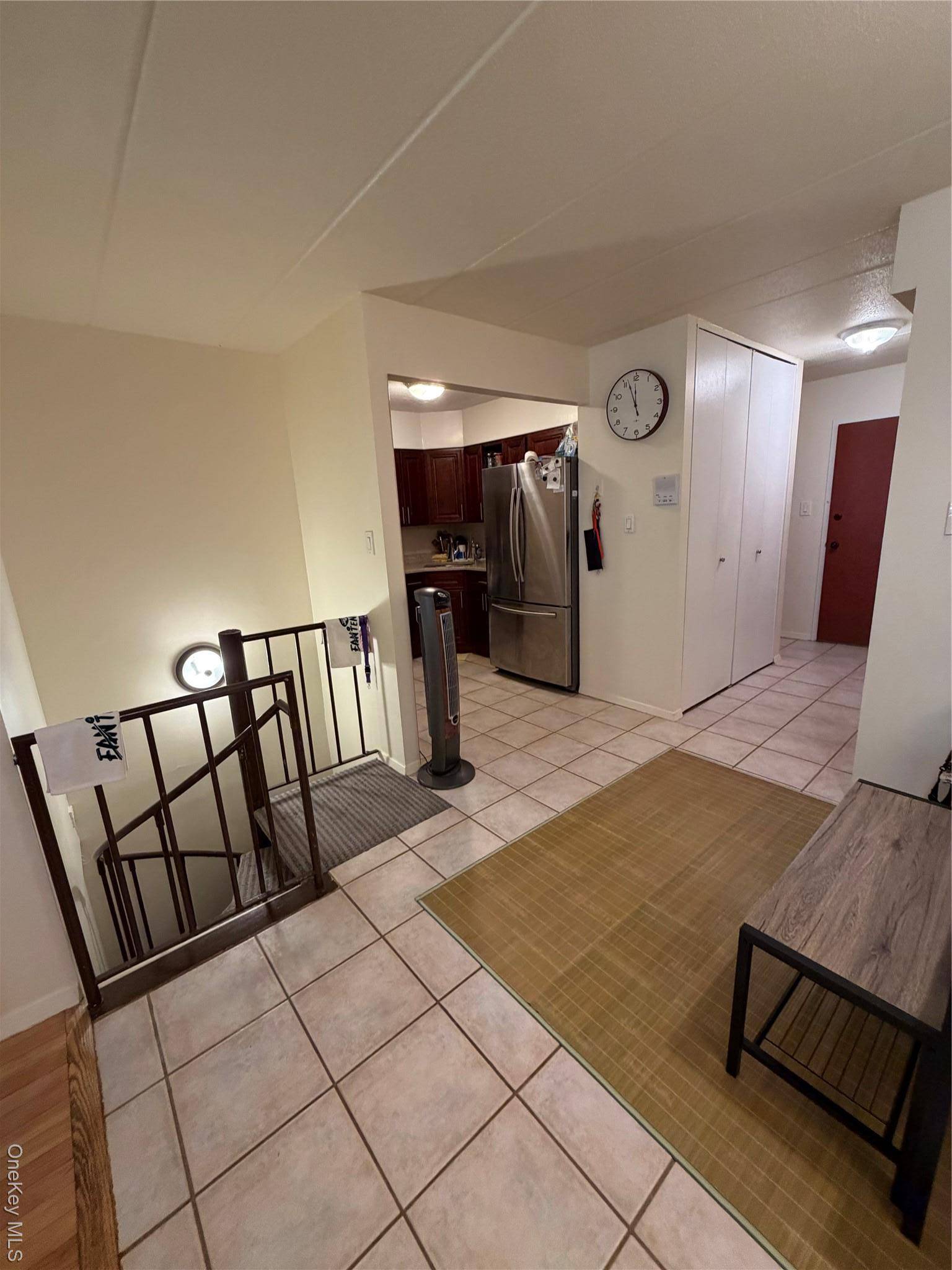 Renovated Kitchen, Excellent Condition, 2 Bedrooms Duplex With Laundry Room, 1 Car Garage With Driveway, Back Yard.