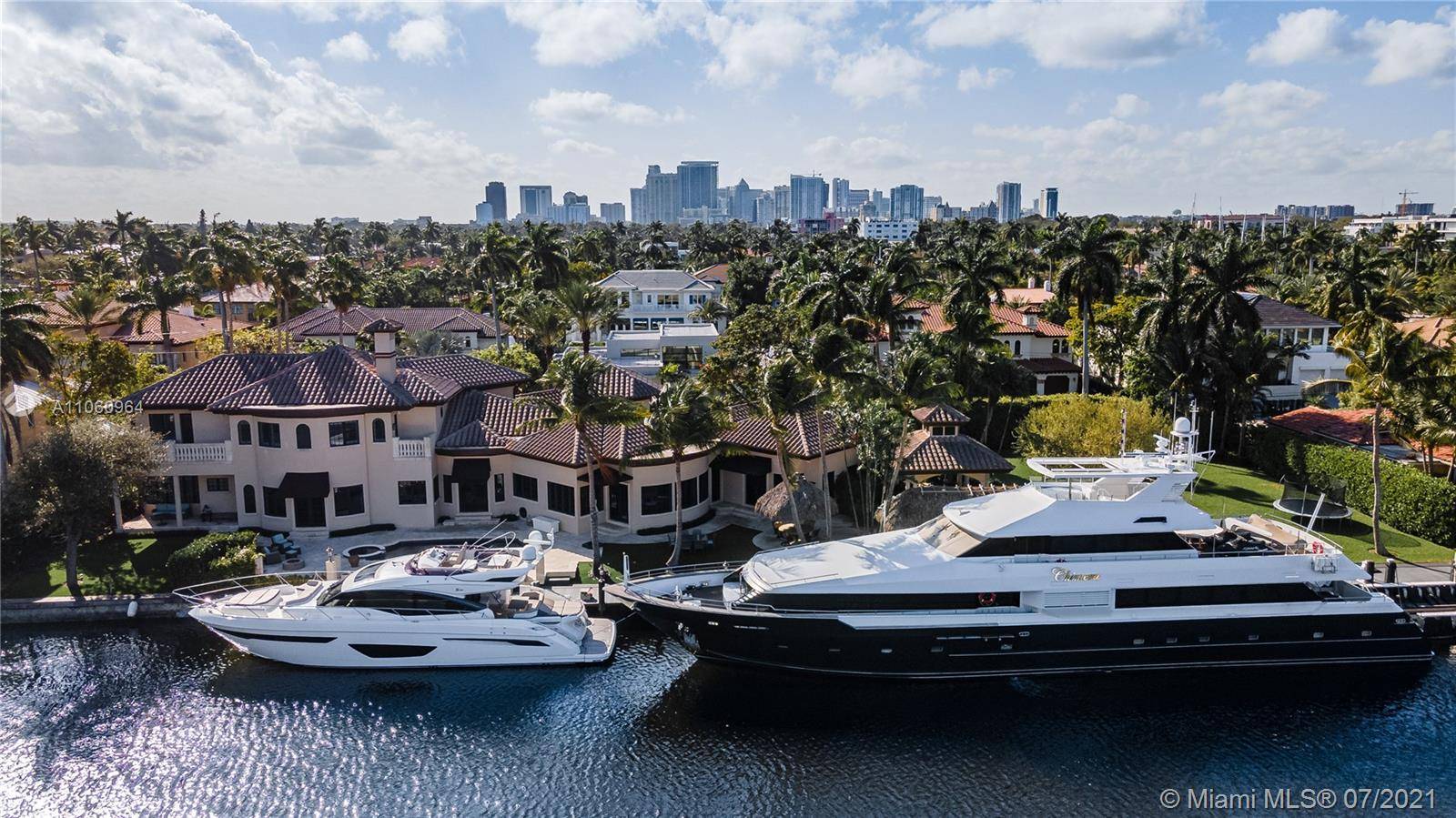 BEAUTIFUL 275' WATERFRONT HOME ON A 33, 000 SQ FT LOT, FEATURING EXPANSIVE WATERWAY VIEWS IN THE MIDDLE OF LAS OLAS ISLES.