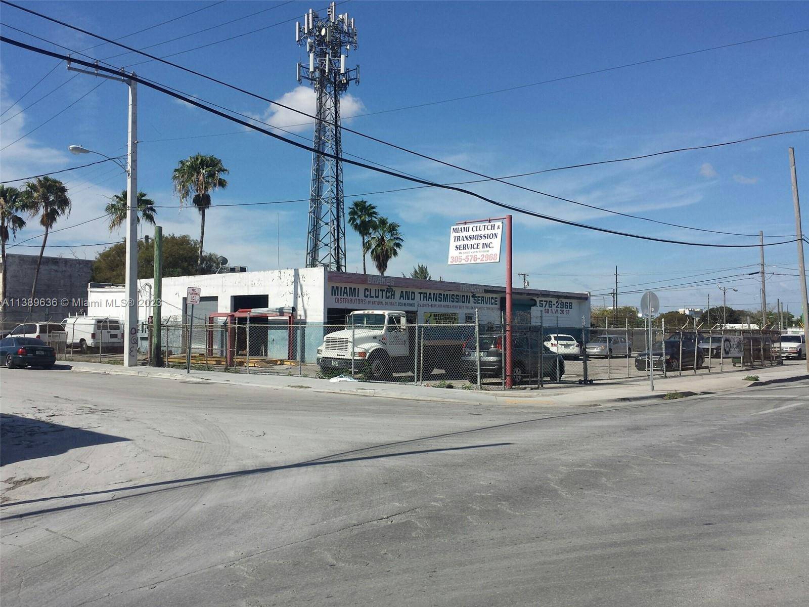 ATTENTIONS BUILDERS, DEVELOPERS, INVESTORS Development opportunity Close to Wynwood area and Omni Area 2 assembled lot on 20St total 20625 Sq.